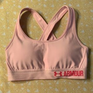 Under Armour lined sports bra with removable pads